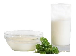 En bolle og et glass melk